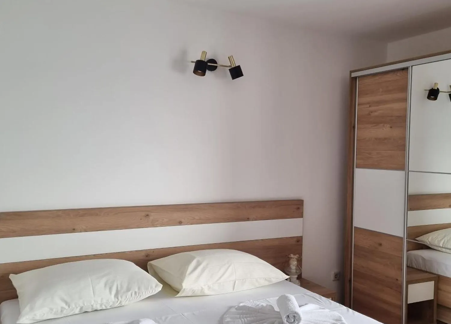 Bed And Breakfast Miramar Starigrad Paklenica Croazia